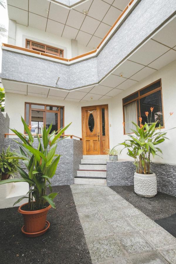 Hotel Palace Galapagos Puerto Ayora  Bagian luar foto