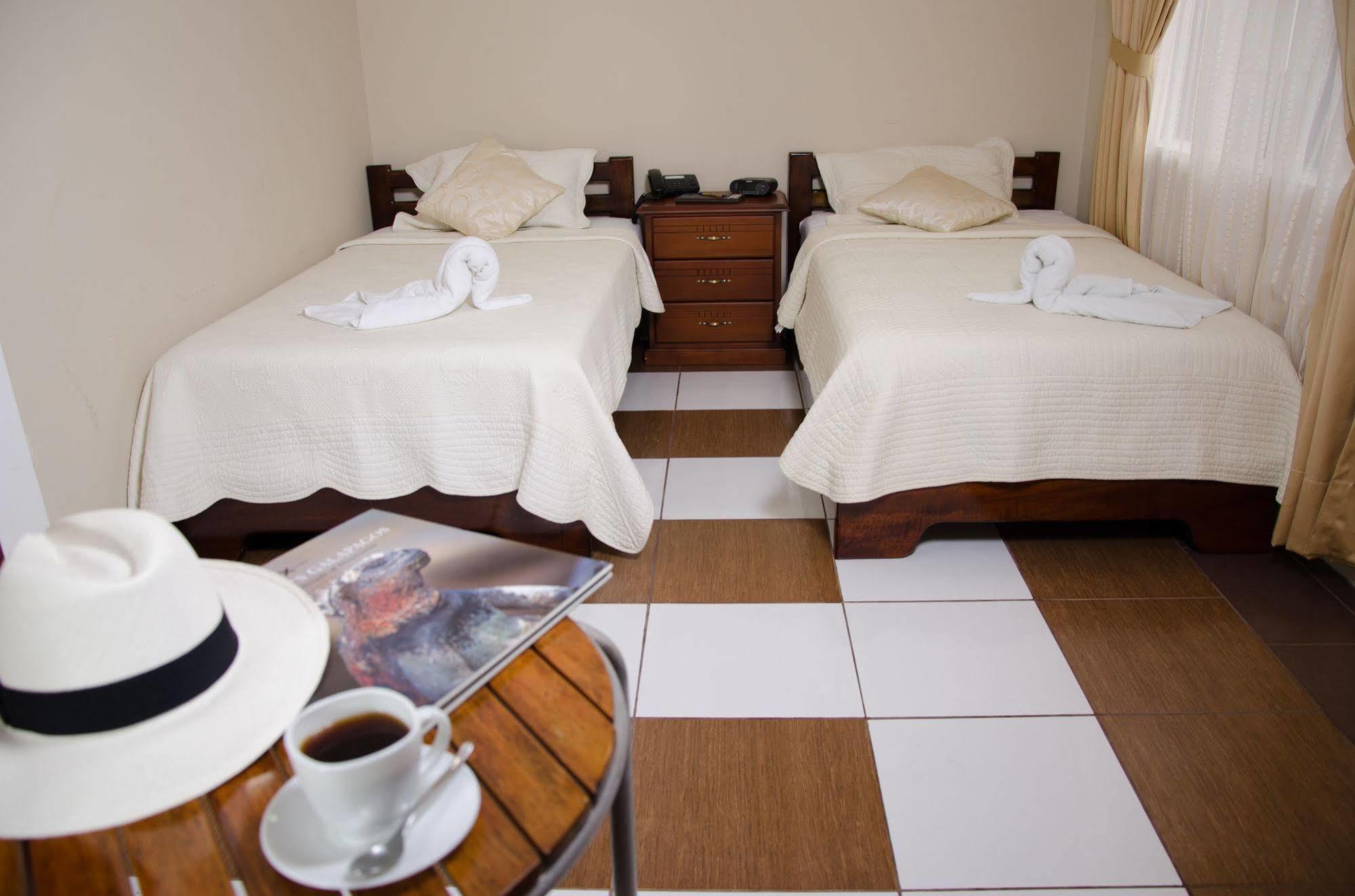 Hotel Palace Galapagos Puerto Ayora  Bagian luar foto